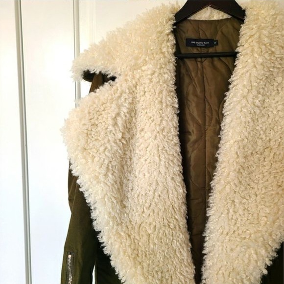 ✨Host Pick✨The DIUDIU Room Oversized Olive Green Sherpa Coat Size Small - Picture 2 of 14